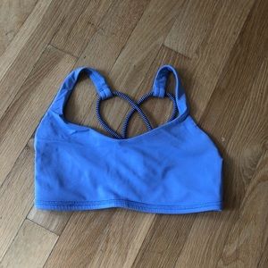 Lululemon bra size 4 cornflower blue EUC